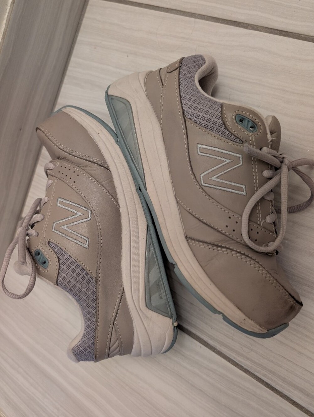 New Balance 928v3 Women Size 6.5 2E Wide Grey Walking Shoes Comfort Orthopedic
